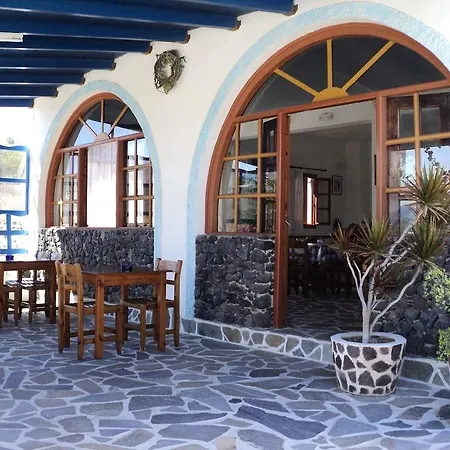 Adamastos 3*